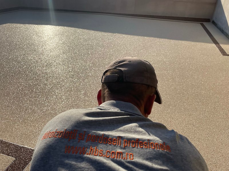 Hidroizolator solutii semifluide cu experienta